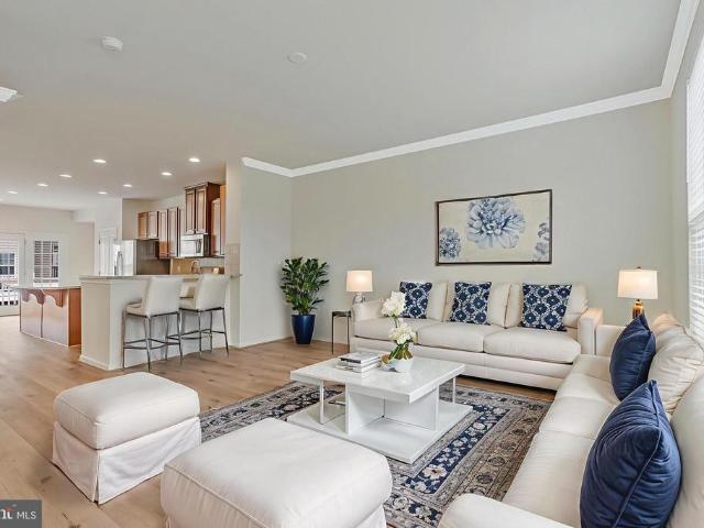 Townhouse for sale in Sterling