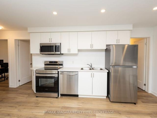 House for rent in Niagara Falls, Golden Horseshoe