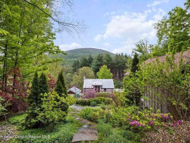 House for sale in Bearsville, New York
