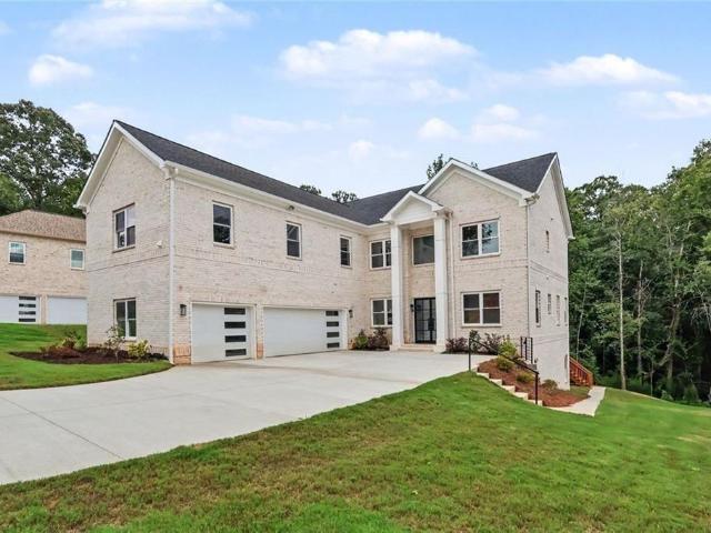 House for sale in Red Oak, Georgia