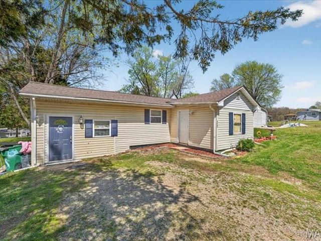 House for sale in De Soto, Missouri
