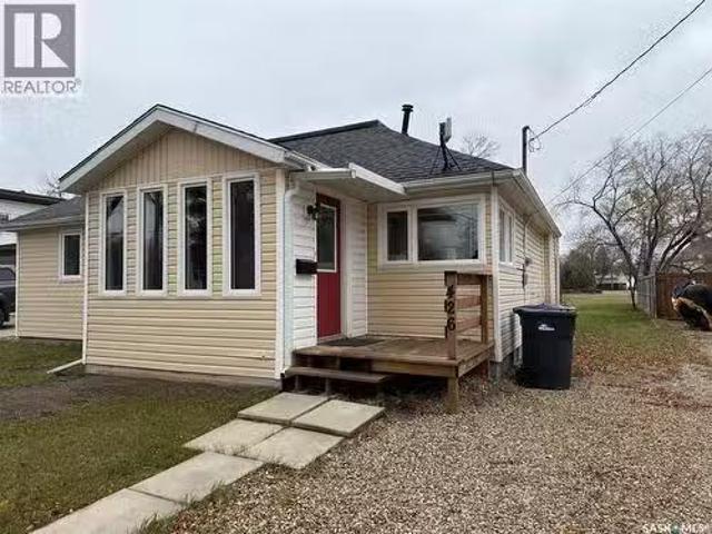House for sale in Weyburn, Saskatchewan