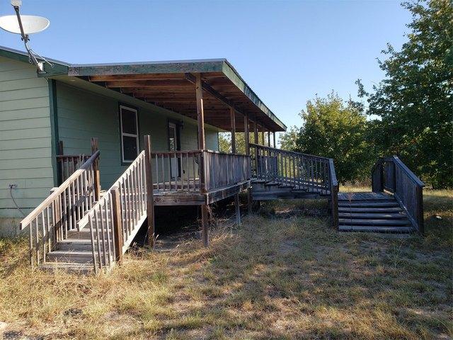 House for sale in Paige, Texas