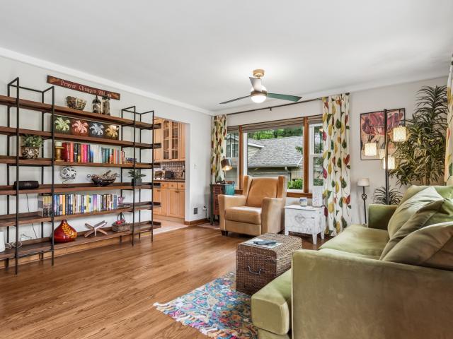 House for sale in Mchenry, Illinois