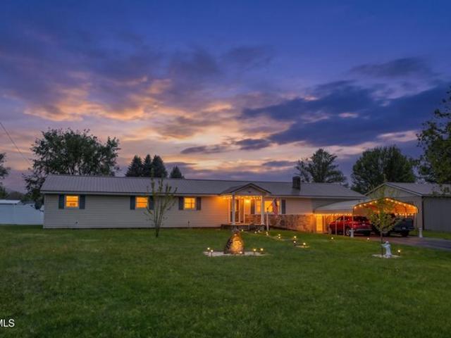 House for sale in Ebensburg, Pennsylvania