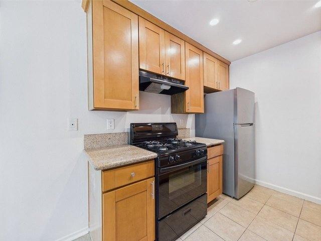 House for sale in Burbank, Los Angeles County