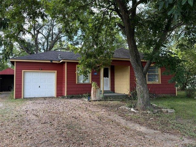 House for sale in Wallis, Texas