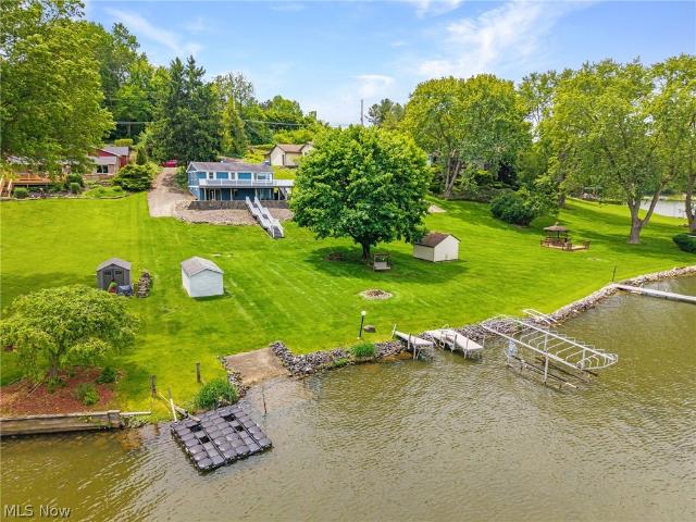 House for sale in Malvern, Ohio