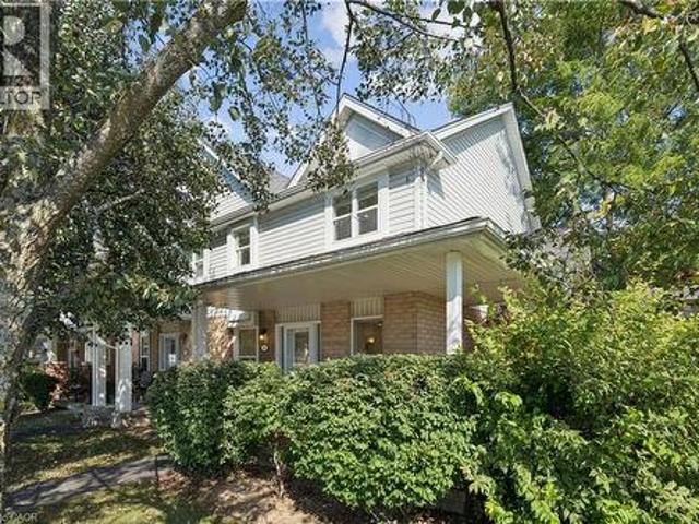 Townhouse for sale in Guelph, Ontario