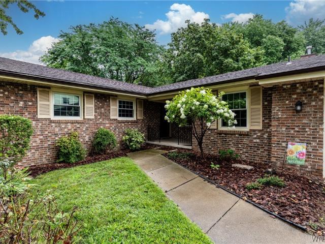 House for sale in Niagara, New York