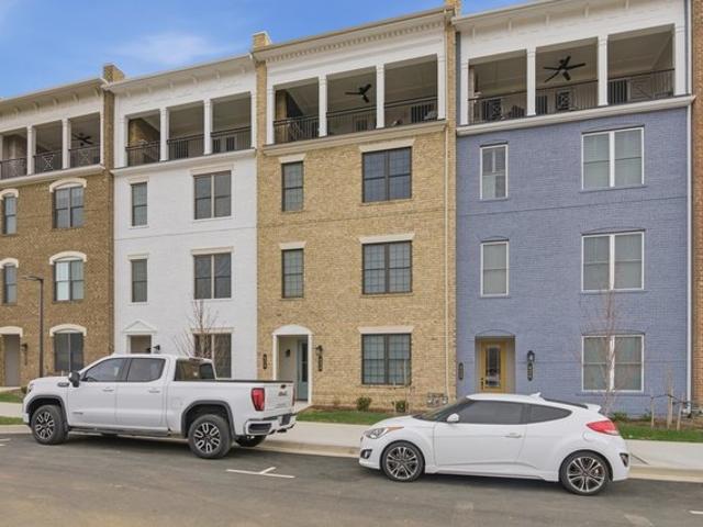 Condo for sale in Virginia