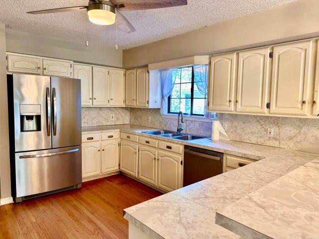 House for sale in Evergreen, Bryant