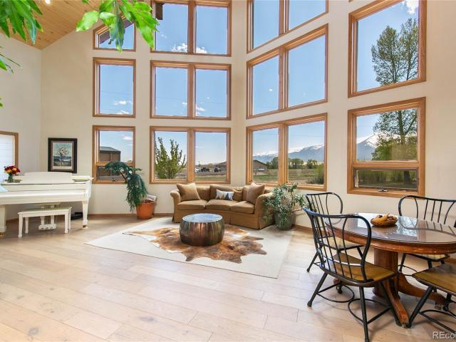 House for sale in Buena Vista