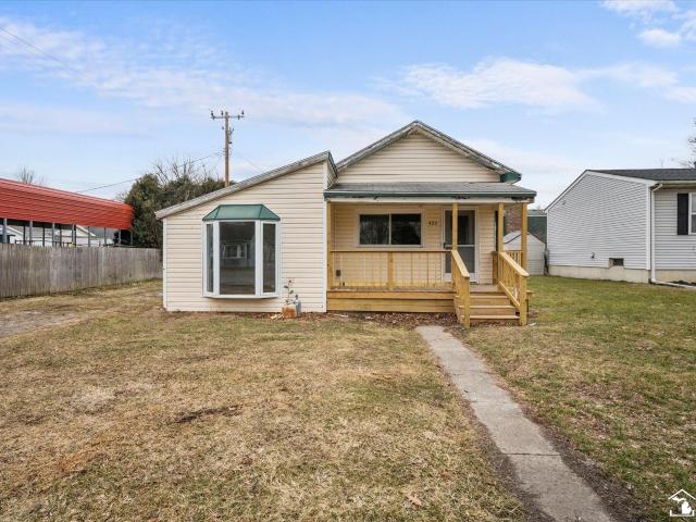 House for sale in Petersburg, Michigan
