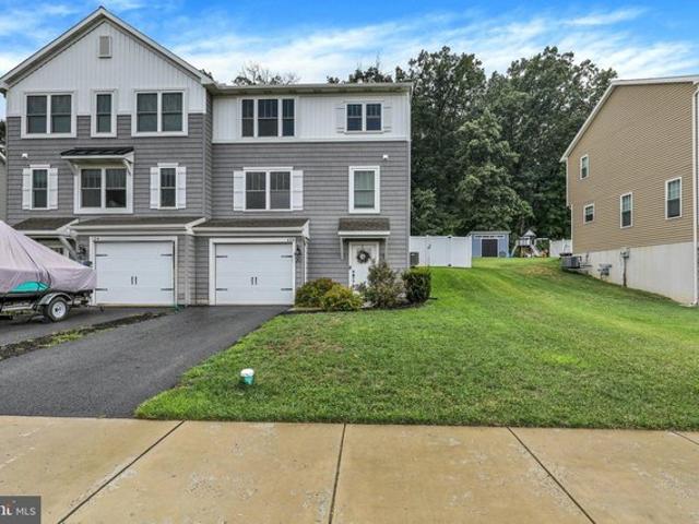 Townhouse for sale in Robesonia, Pennsylvania