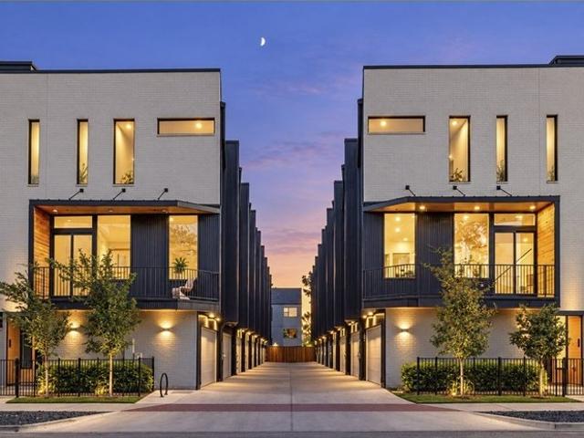 Condo for sale in Dallas, Dallas County
