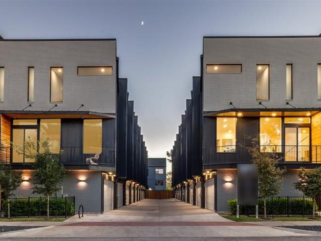 Condo for sale in Dallas, Texas