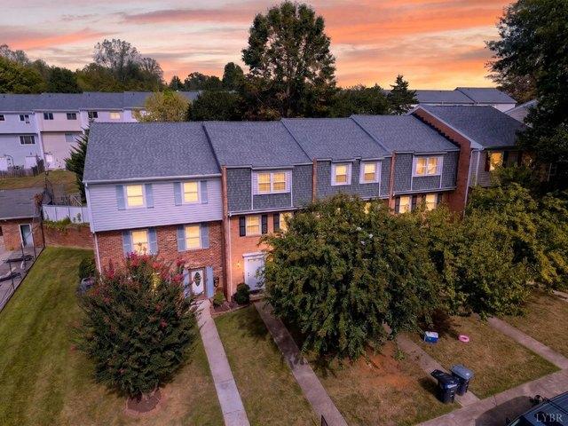 Townhouse for sale in Virginia