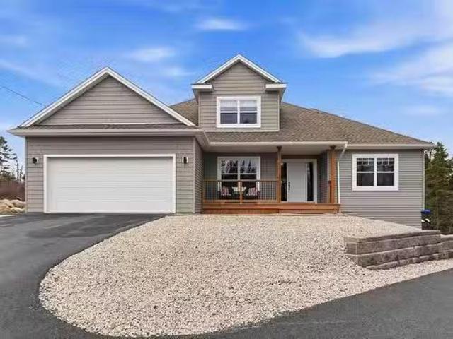 House for sale in Upper Tantallon, Nova Scotia