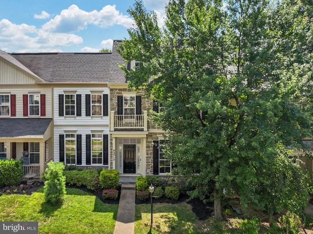 Townhouse for sale in Virginia