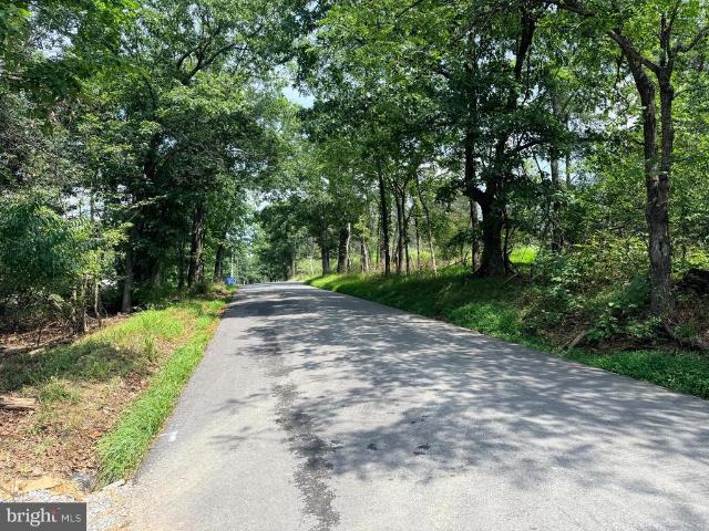 House for sale in Berkeley Springs, West Virginia