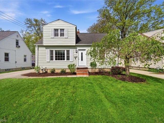 House for sale in Willoughby, Ohio