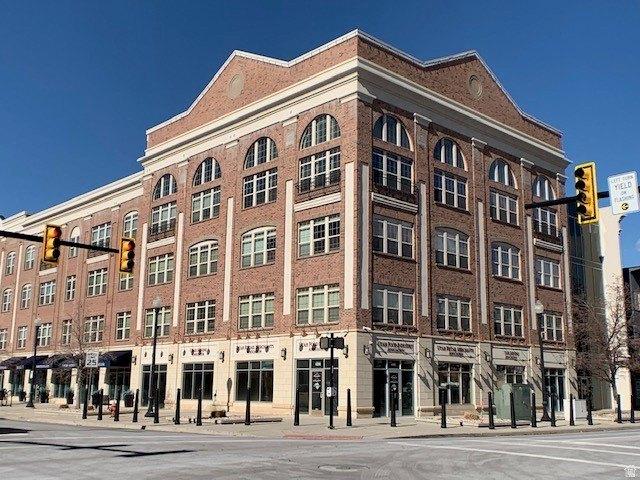 Condo for sale in Murray, Utah