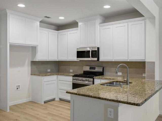 Townhouse for sale in Arlington, Texas