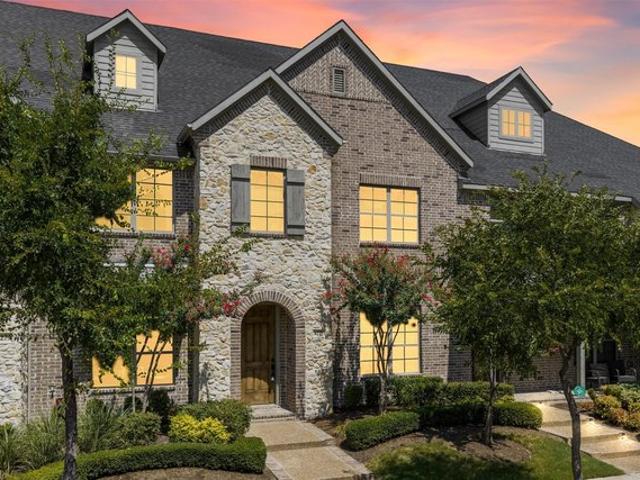 Townhouse for sale in Arlington, Texas