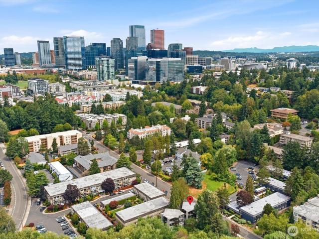 Condo for sale in Bellevue, King County