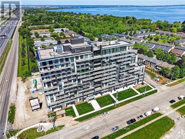 Condo for sale in Ancaster, Ontario