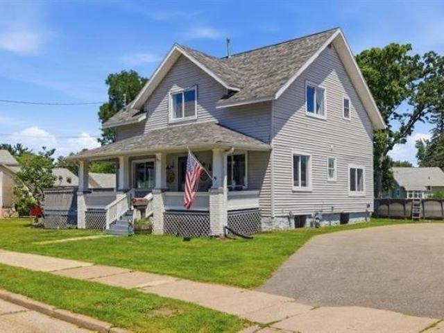 House for sale in Waupaca, Wisconsin