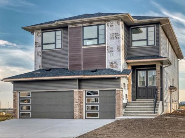 House for sale in Chestermere