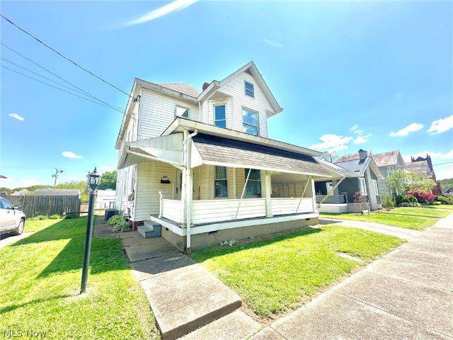 House for sale in Williamstown, West Virginia