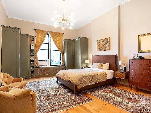 House for sale in Arverne, New York