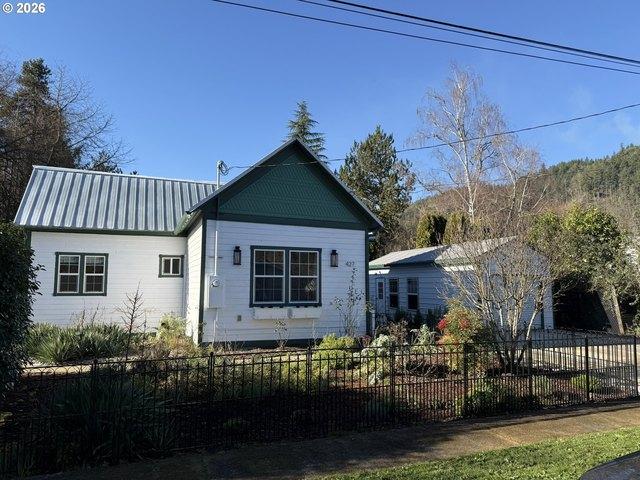 House for sale in Oregonia