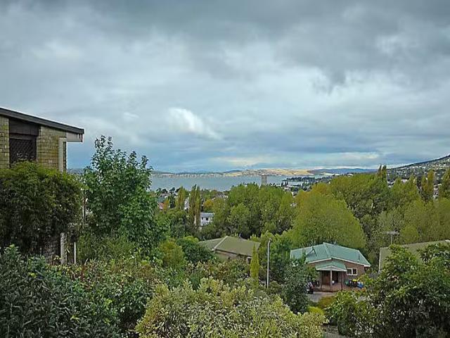 Apartment for rent in South Hobart, Tasmania