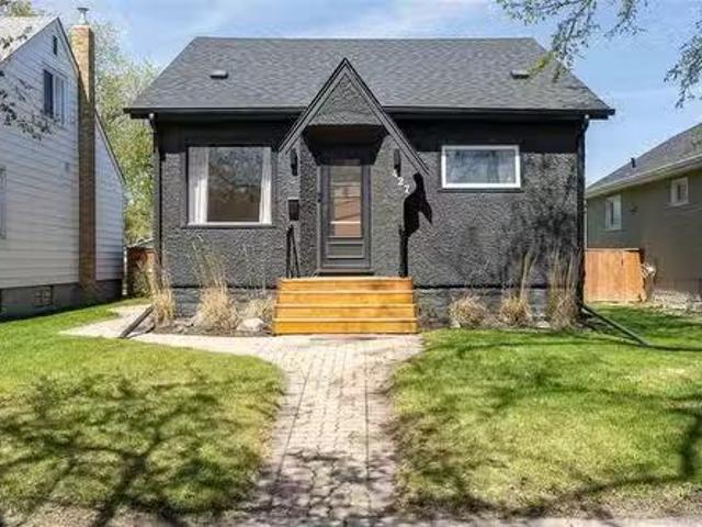 House for sale in East St. Paul, Manitoba