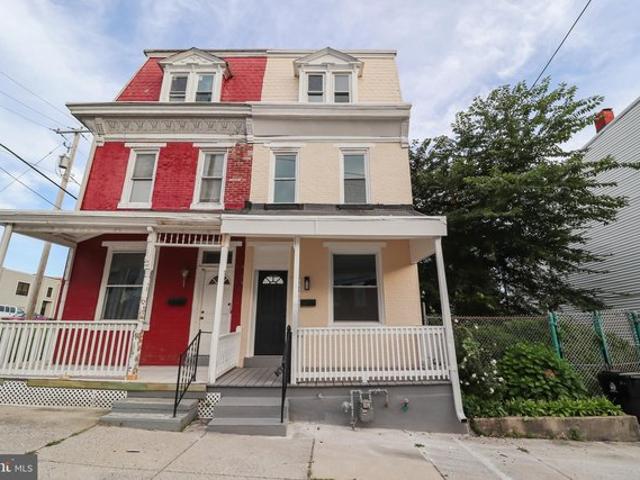 Townhouse for sale in Harrisburg, Pennsylvania