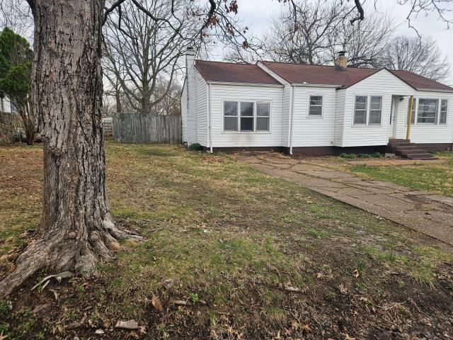 House for sale in Mountain Grove, Missouri