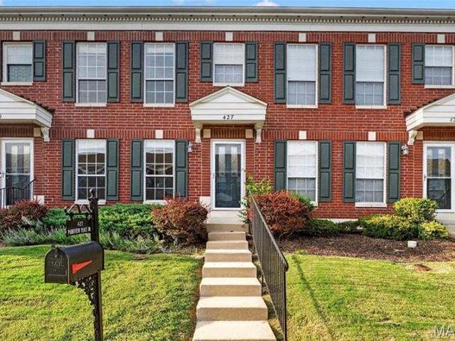Townhouse for sale in Ellisville, Missouri