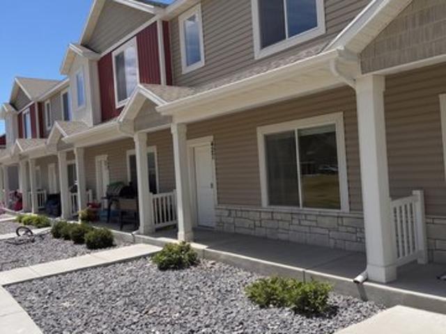 Townhouse for sale in Cache, Utah
