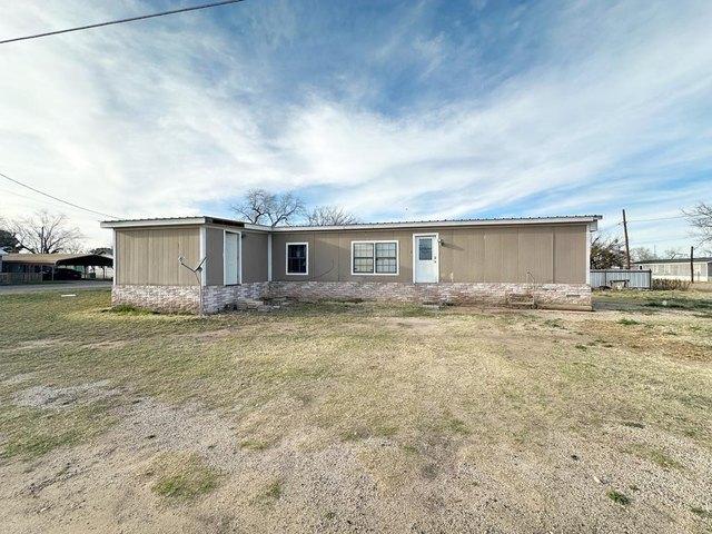House for sale in Howard, Texas
