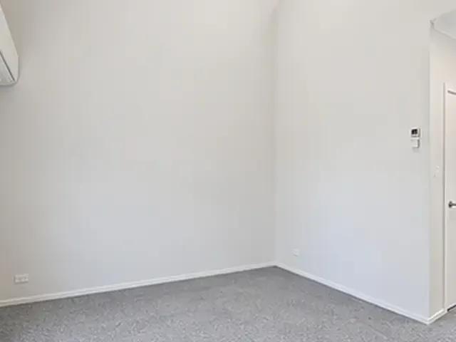 Townhouse for rent in Hamilton North, Hamilton City
