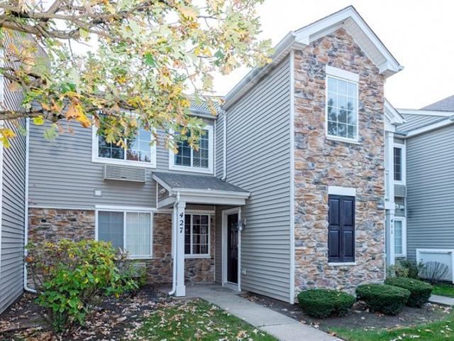 Condo for sale in Carpentersville, Kane County