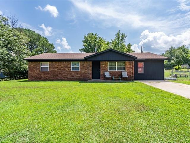 House for sale in Oaks, Oklahoma