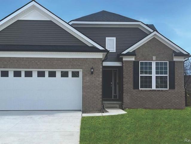 Condo for sale in Clinton Township, Michigan