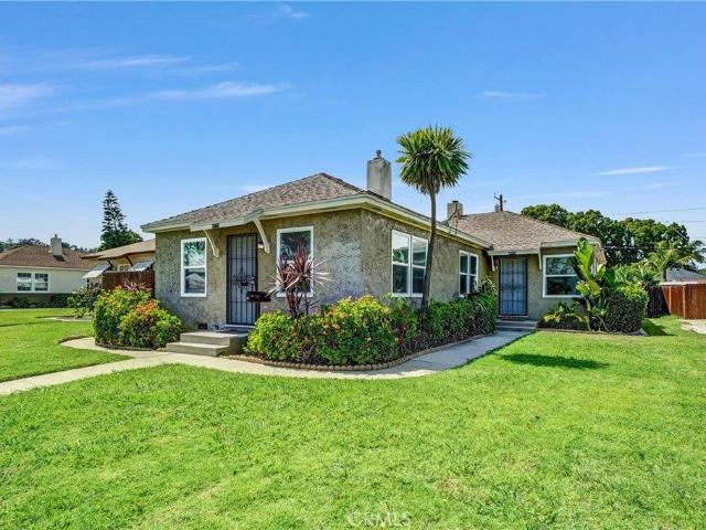 Duplex for rent in Long Beach, California