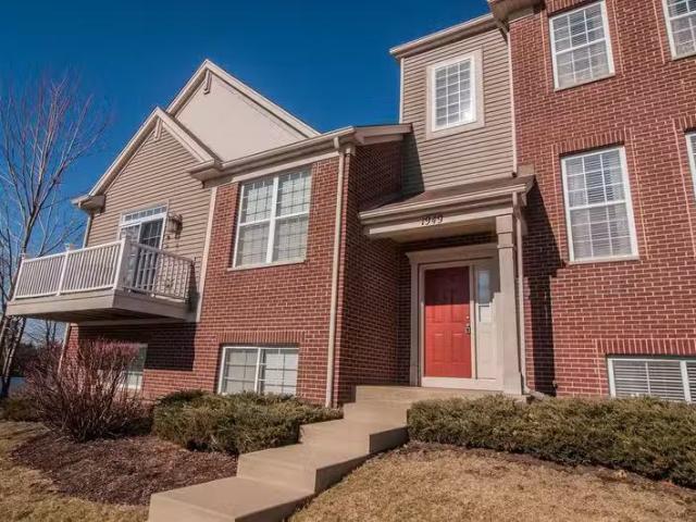 Condo for rent in Naperville