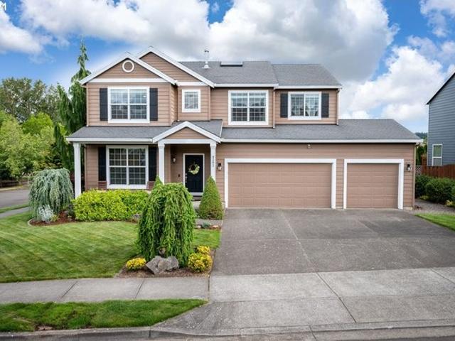 House for sale in Oregonia